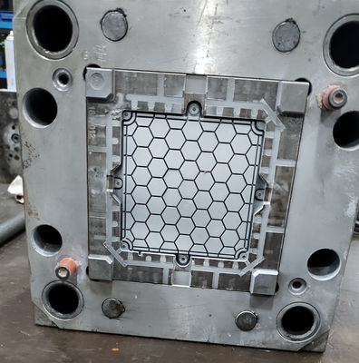 गुणवत्ता  General Purpose Injection Molding System with LKM Mold Base Grinding Machining फैक्टरी