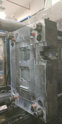 सटीक गेट 2K इंजेक्शन मोल्ड प्रोटोटाइप कॉम्प्लेक्स 3D इंजेक्शन मोल्ड