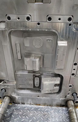 चिकनी सतह खत्म इंजेक्शन मोल्डिंग समाधान के साथ प्लास्टिक निर्माण आसान बना दिया